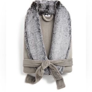 NIB Hotel Collection Faux Fur Robe